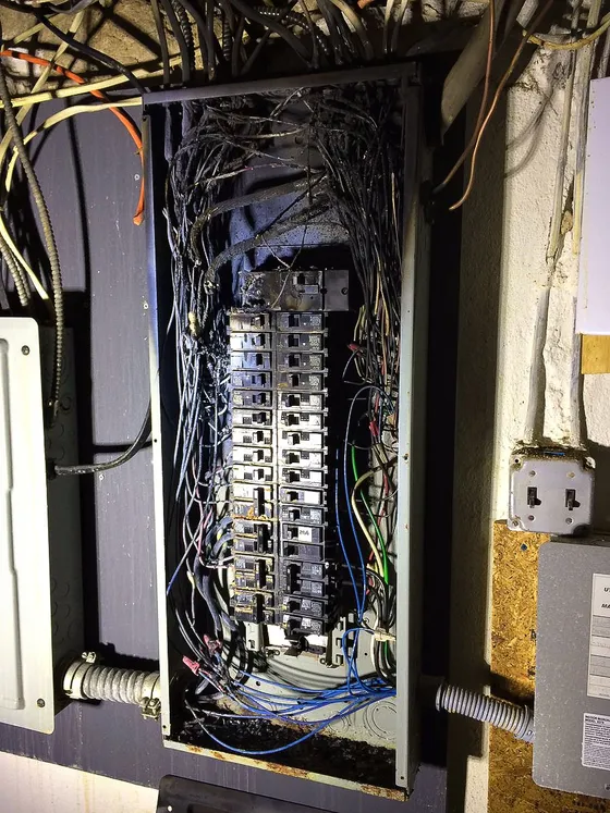 Cbqm3OcWAAA88AY 560w