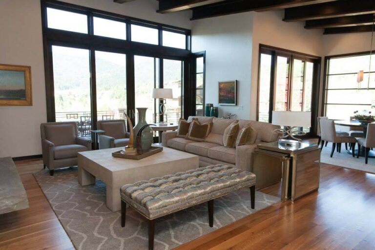 american furniture warehouse 768x512