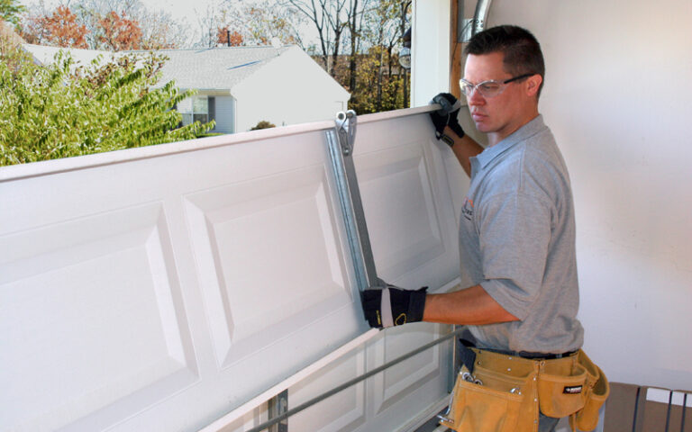 AZ Garage Door Repair Pic2 768x480