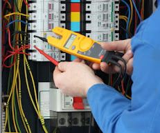 Electrician Pic2