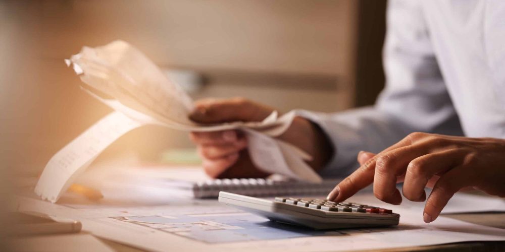 Save costs by hiring general contractor